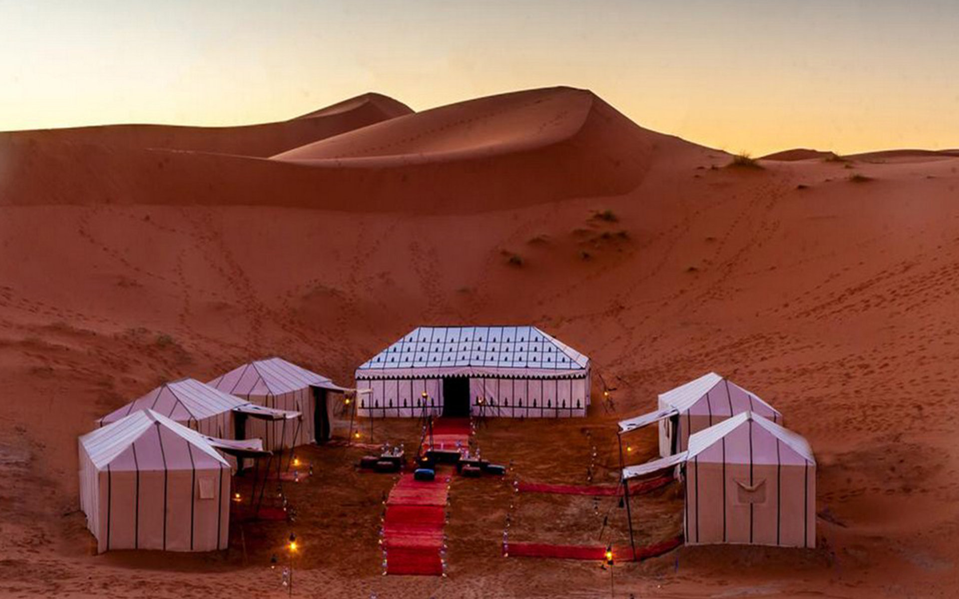 Tour privato di 8 giorni da Casablanca a Marrakech attraverso il deserto del Sahara